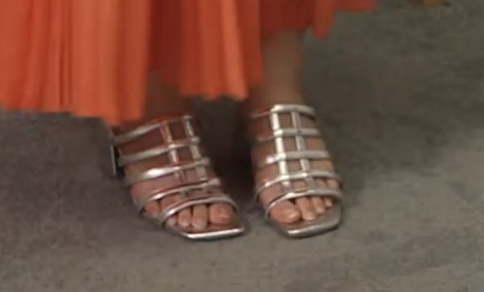 Tomori Kusunoki Feet